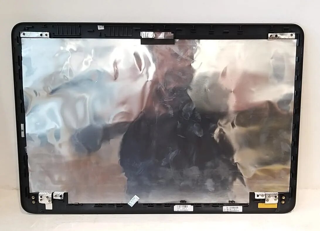 tapa-pantalla-sony-svf142-series-D_NQ_NP_778562-MLA41828935922_052020-F